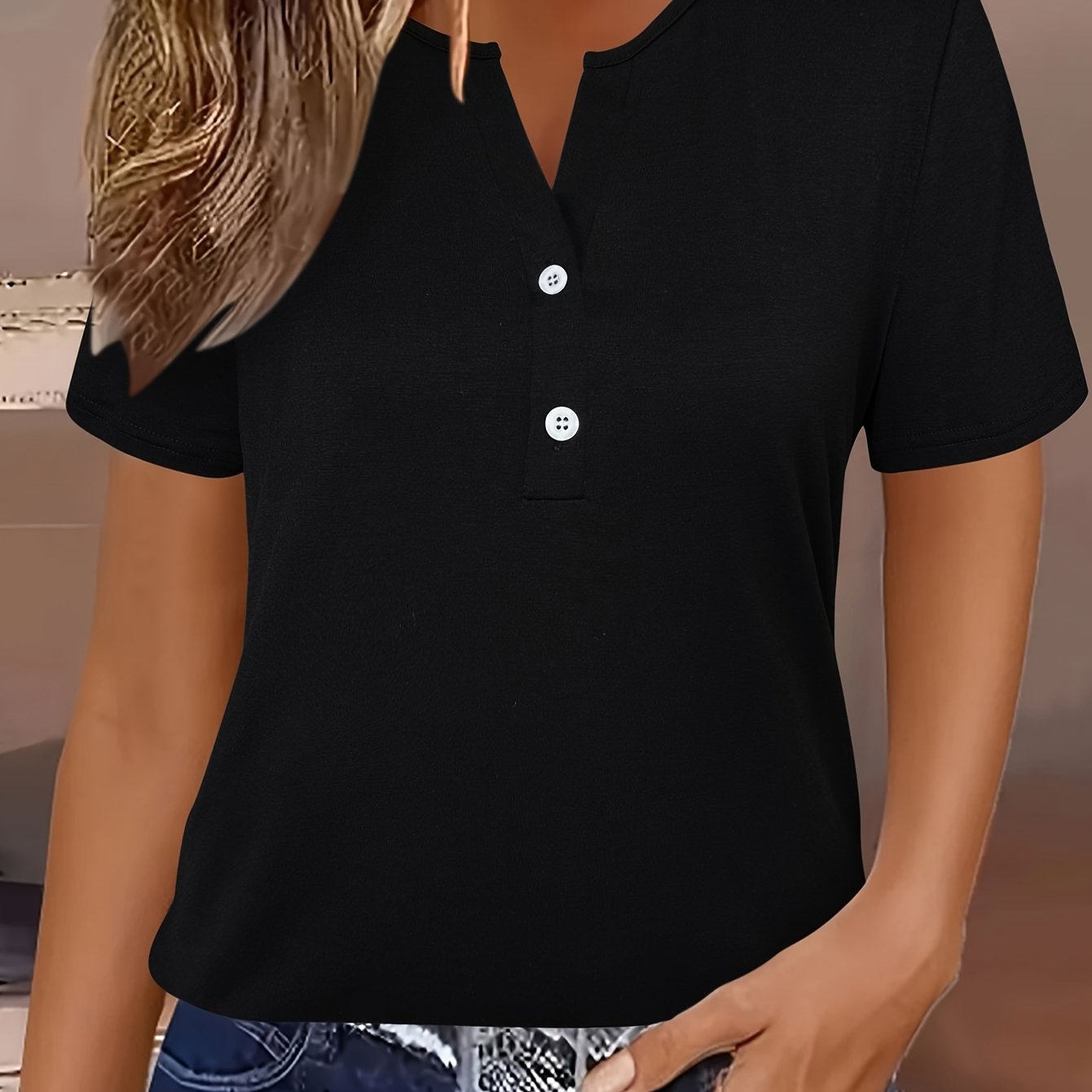 Evelyn™ | Elegant V-Neck Top for Everyday Comfort & Confidence