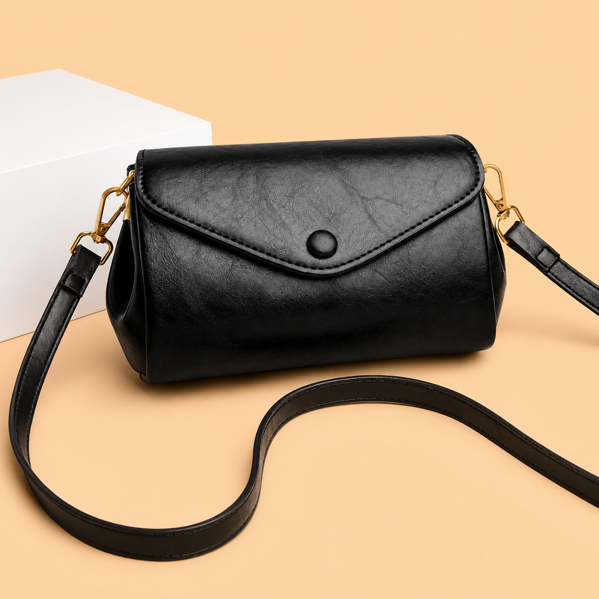 Cora™ Classic Crossbody Bag
